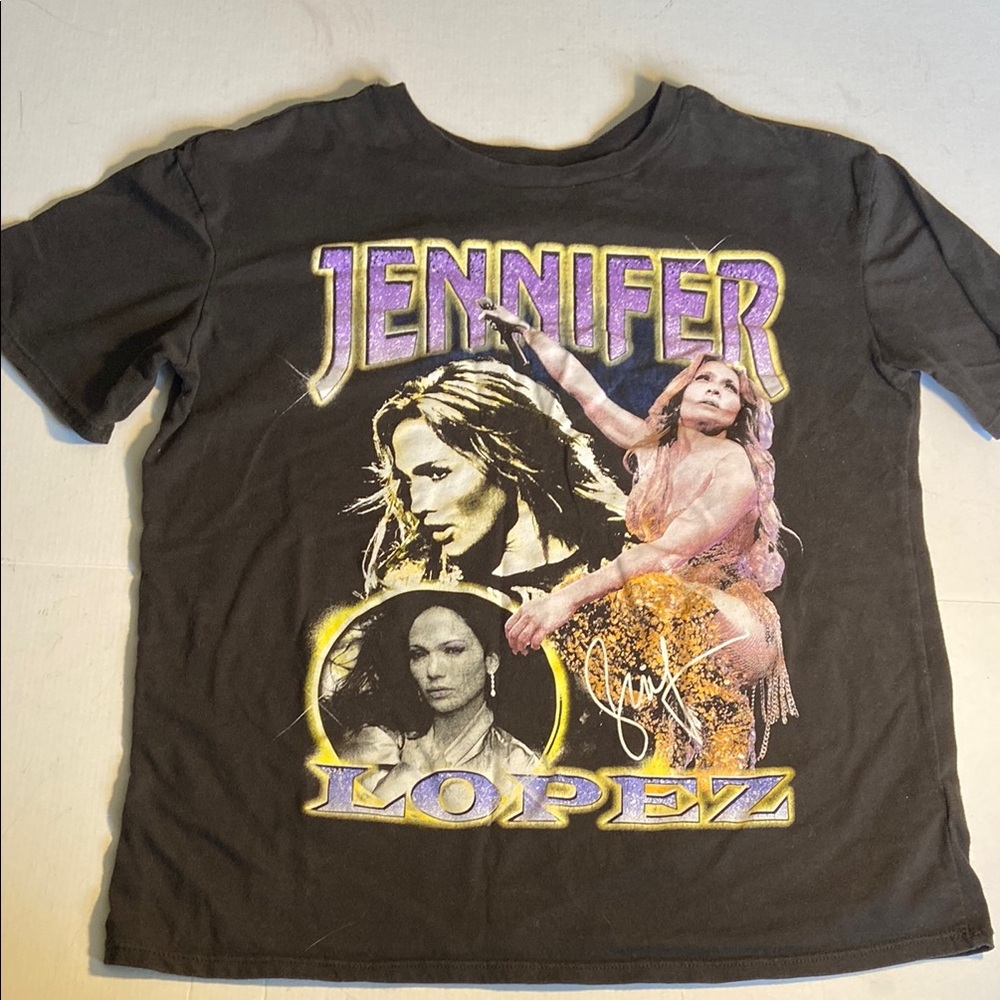JLo Graphic tee Womens Sz Small/kids XL (14/16)